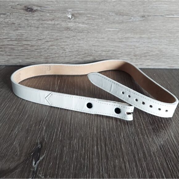Justin White Leather Belt Size 26 - Picture 1 of 5